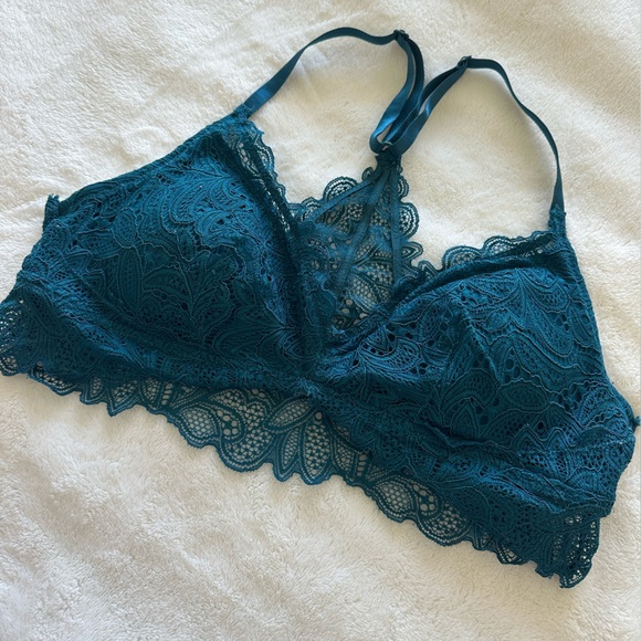 3/$20 - Medium Lace Bralette in Teal - Picture 1 of 4